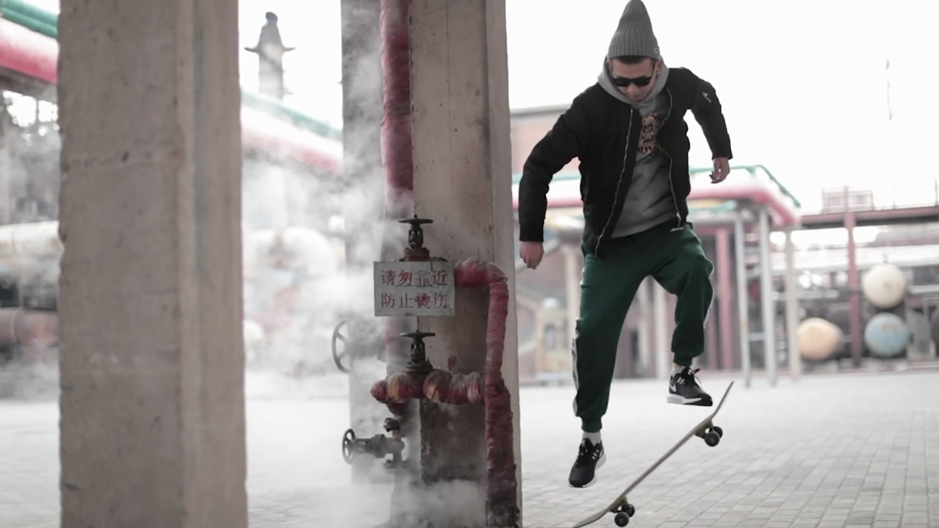 NIKE跑步鞋產(chǎn)品廣告片，“肢解”Nike最強(qiáng)跑鞋!穿起來(lái)有多爽?票圈跑渣都眼饞